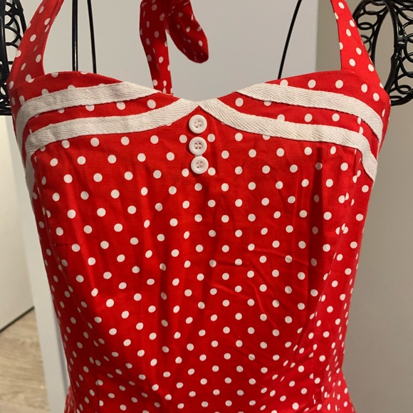 Retro Red and polka dot halter dress - Picture 2 of 3